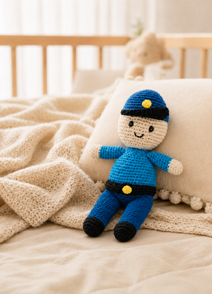 LS2494 - Police Officer Rattle 1