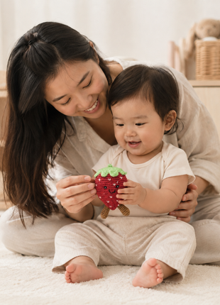 LS2516 - Strawberry Rattle 3