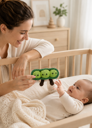 LS2535 - Peapod Rattle 1
