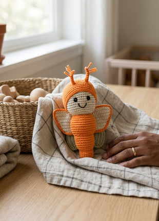 LS2541 - Butterfly Rattle - Orange 1