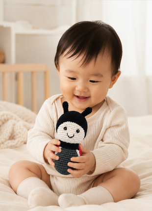 LS2542 - Ladybird Rattle 3