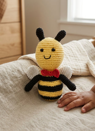 LS2543 - Bumble Bee Rattle 2