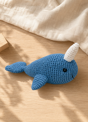 LS2567 - Narwhal Rattle 1