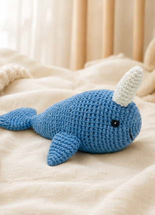 LS2567 - Narwhal Rattle 2
