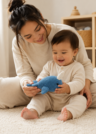 LS2567 - Narwhal Rattle 4