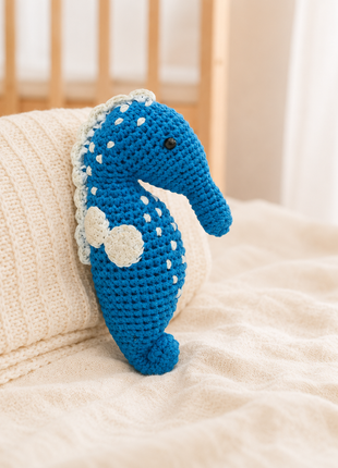 LS2568 - Seahorse Rattle - Blue 2