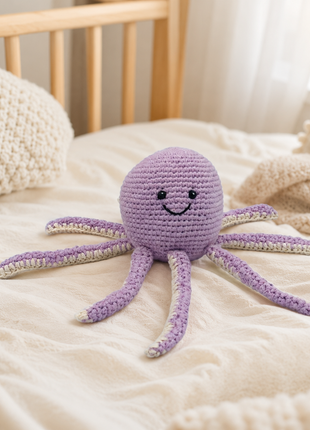 LS2571 - Octopus Rattle - Lilac 1