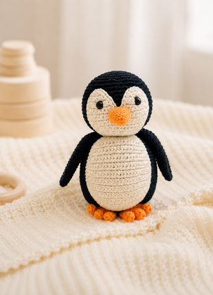 LS2611 - Arctic Penguin Rattle - Large 1