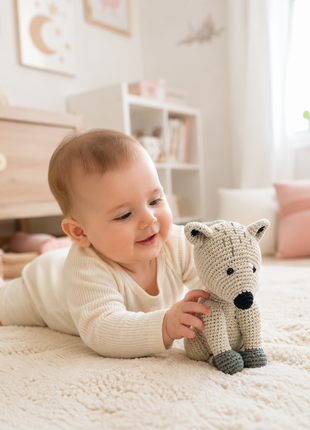 LS2612 - Arctic Fox Rattle - Large 4