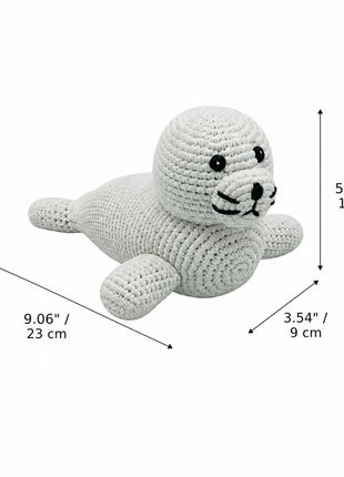 LS2614 - Arctic Seal Rattle - Large dimensions