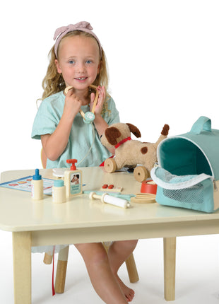 Animal Rescue Vet Case