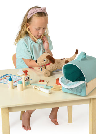 Animal Rescue Vet Case